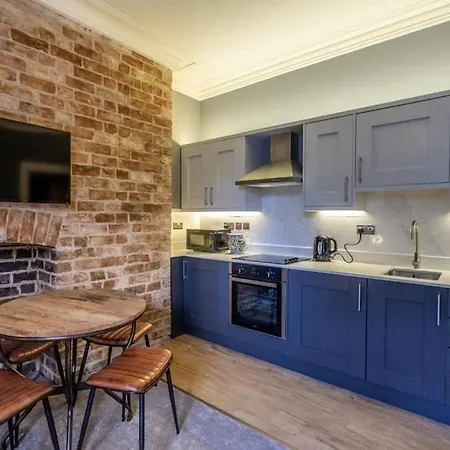 Bootham Contemporary - Free Parking Included